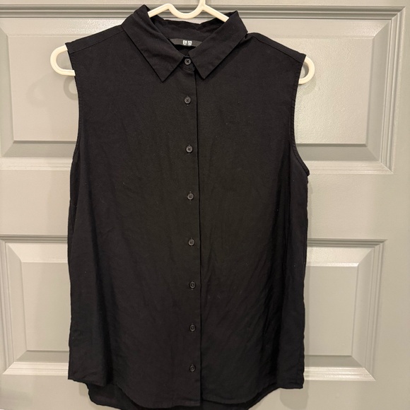 UNIQLO Women’s Sleeveless Button-Down Shirt Black Size XS Rayon Blend - Picture 1 of 2